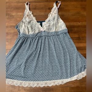 Laura Ashley Camisole top . Medium